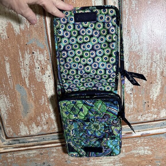Quilted Mini Crossbody Name Brand Purse In Blues & Greens 6”X8” Outside Pockets - Picture 5 of 8